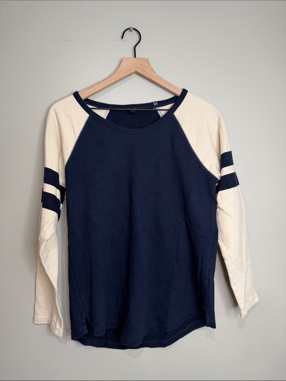 J. Crew Women's Navy and Cream Raglan Long-Sleeve Top Large 100% Cotton